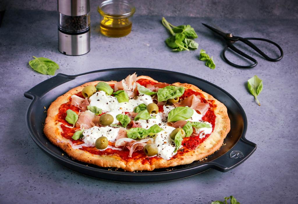 Prosciutto and Burrata Pizza_landscape2 - Peugeot Saveurs