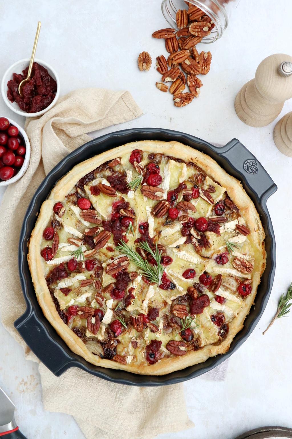 Cranberry Brie Tart with Pecans_5