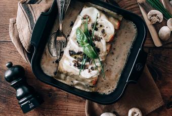 Cannelloni with mushrooms and truffles