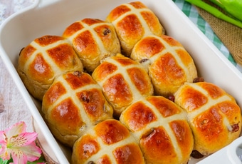 Hot cross buns